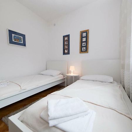 Apartmani Ruzica Crikvenica Bagian luar foto