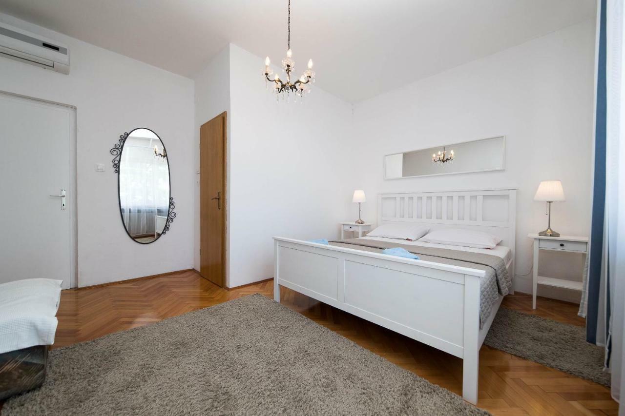 Apartmani Ruzica Crikvenica Bagian luar foto