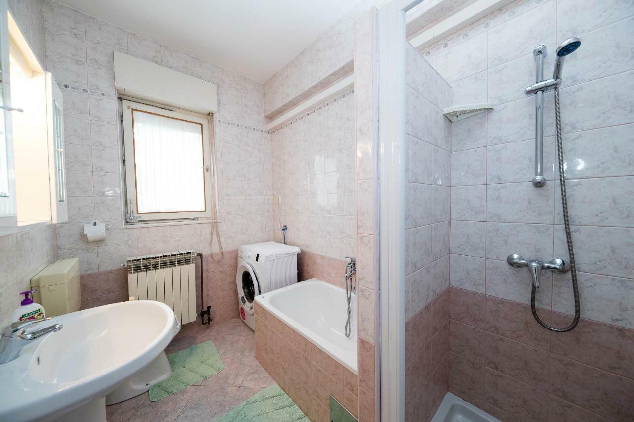 Apartmani Ruzica Crikvenica Bagian luar foto