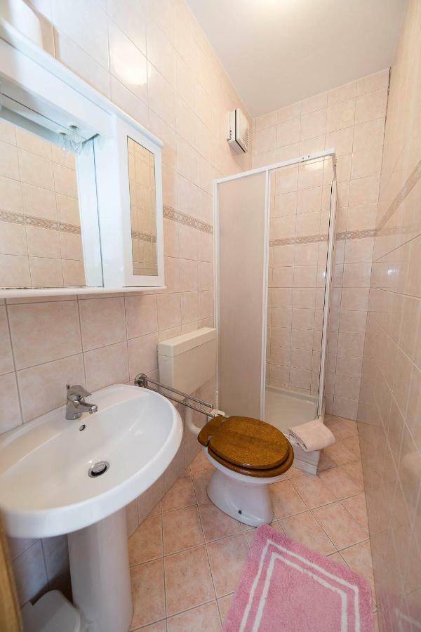 Apartmani Ruzica Crikvenica Bagian luar foto